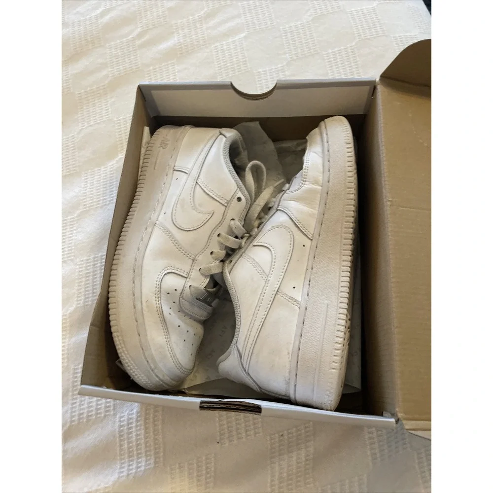 NIKE Air Force 1 Low GS  White Leather Sneakers Youth Size 4.5 314192-117 (Drew)